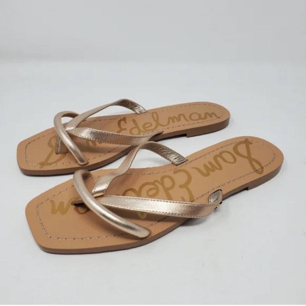 Abbey Flip Flop  CLOSET CLOSING DEC 31ST - Picture 2 of 2